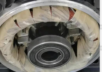 商業用清掃機械のためのARインターポンプ付き7KWホールシャフトモーター 3